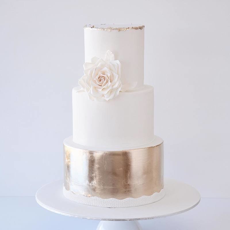 Свадебный торт с цветам 2059